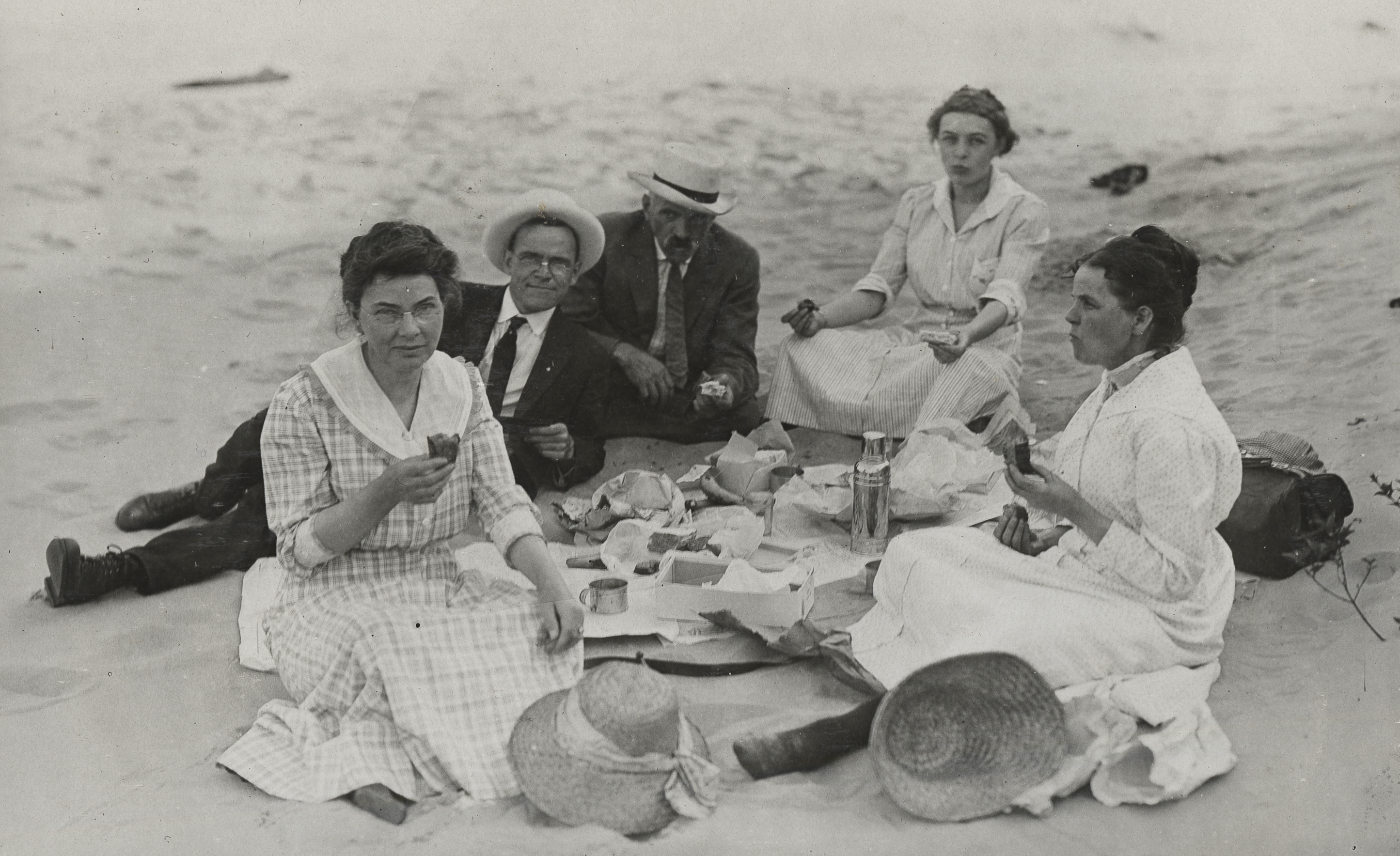 The Angus-Eckhardt Picnic at Dewey Hill in Grand Haven